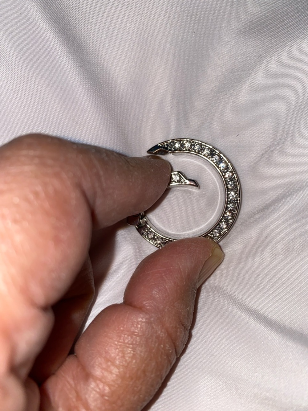 1-Silver Metal Rhinestones on both sides Spring O-Ring